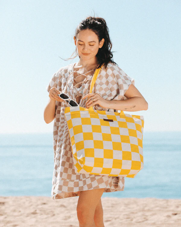 Checker Beach Tote - Image 3