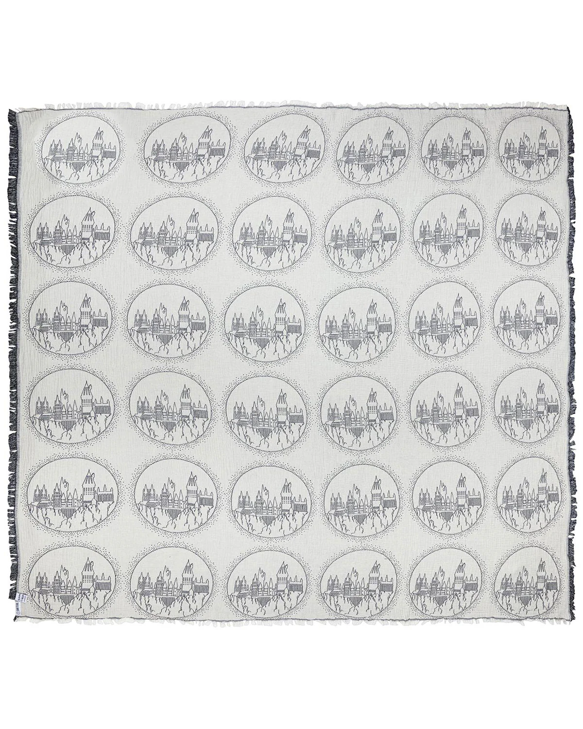Hogwarts™ Castle - PARTY BLANKET™ - Image 3