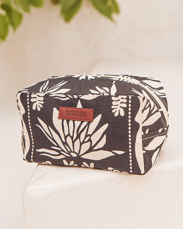 Lotus Toiletry Pouch - Image 3