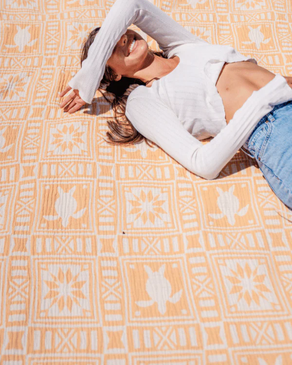 Sunshine Turtle - PARTY BLANKET™ - Image 2