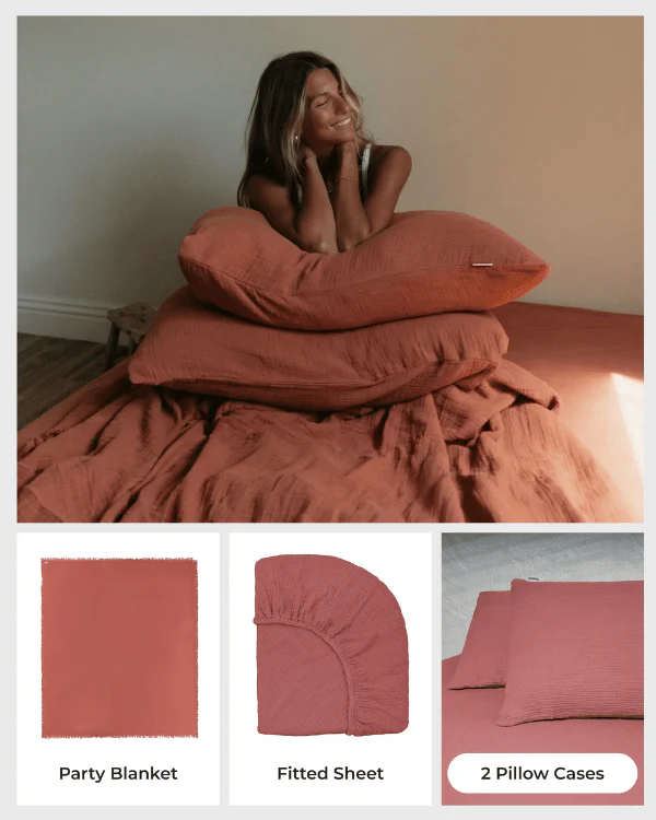 White Bedding Set - Queen - Image 3